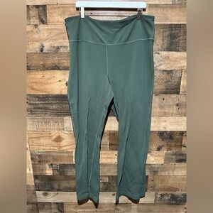 Lululemon Green Bootcut Pants 20 plus size womens
